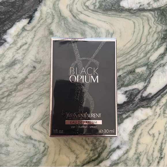 Yves Saint Laurent Black Opium 1 oz